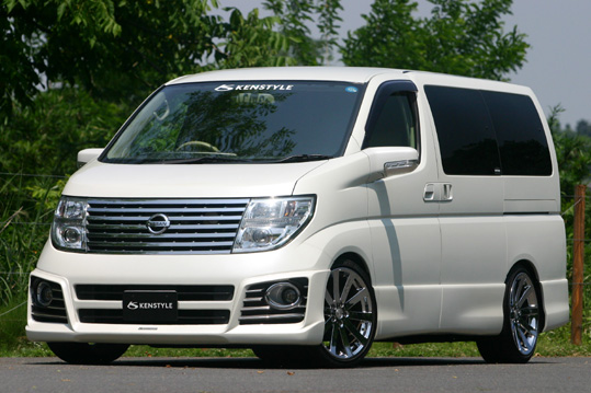 E51エルグランド後期ハイウェイスター用エアロパーツ E51エルグランド後期ハイウェイスター用エアロパーツ
