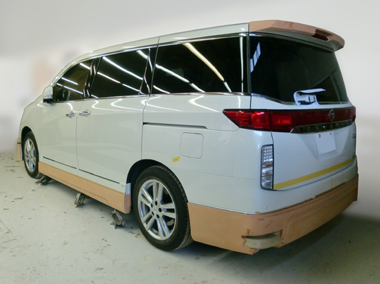 ケンスタイルE52エルグランドハイウェイスター用エアロパーツ ケンスタイルE52エルグランドハイウェイスター用エアロパーツ