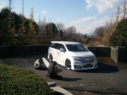 ケンスタイル新型エルグランドハイウェイスターE52用エアロパーツ ケンスタイル新型エルグランドハイウェイスターE52用エアロパーツ