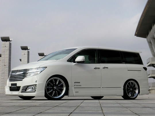 新型エルグランドE52ケンスタイルエアロパーツ 新型エルグランドE52ケンスタイルエアロパーツ