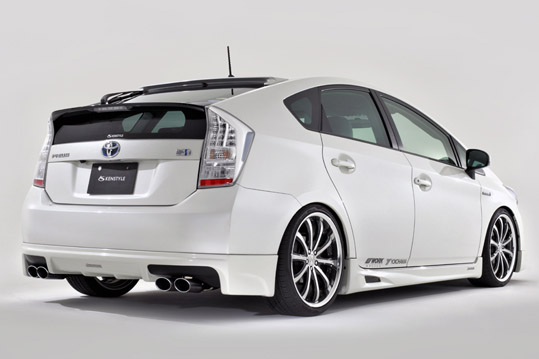 ケンスタイルZVW30プリウス用4本出しマフラー ケンスタイルZVW30プリウス用4本出しマフラー