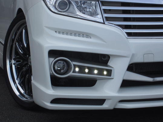 ケンスタイルE52エルグランド用EIKバンパータイプエアロパーツ ケンスタイルE52エルグランド用EIKバンパータイプエアロパーツ