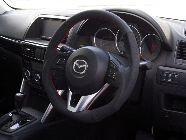 CX-5用ケンスタイルオリジナルステアリング CX-5用ケンスタイルオリジナルステアリング