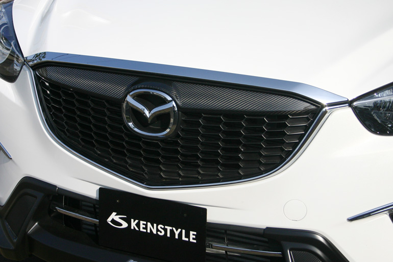 ケンスタイルCX-5カーボングリルガーニッシュ ケンスタイルCX-5カーボングリルガーニッシュ