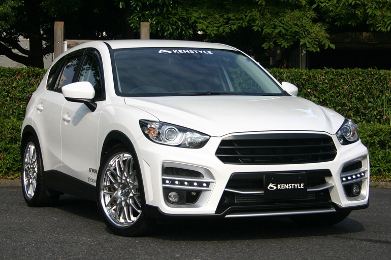 CX-5バンパータイプエアロパーツ&4本出しマフラーデモカー CX-5バンパータイプエアロパーツ&4本出しマフラーデモカー