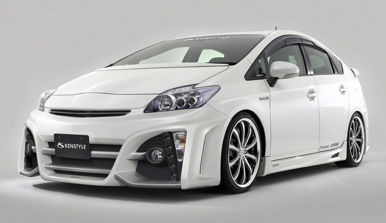 ケンスタイルZVW30後期型プリウス用バンパータイプエアロパーツ ケンスタイルZVW30後期型プリウス用バンパータイプエアロパーツ