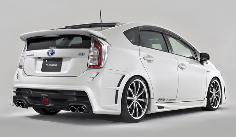 ケンスタイルZVW30後期型プリウス用バンパータイプエアロパーツ ケンスタイルZVW30後期型プリウス用バンパータイプエアロパーツ