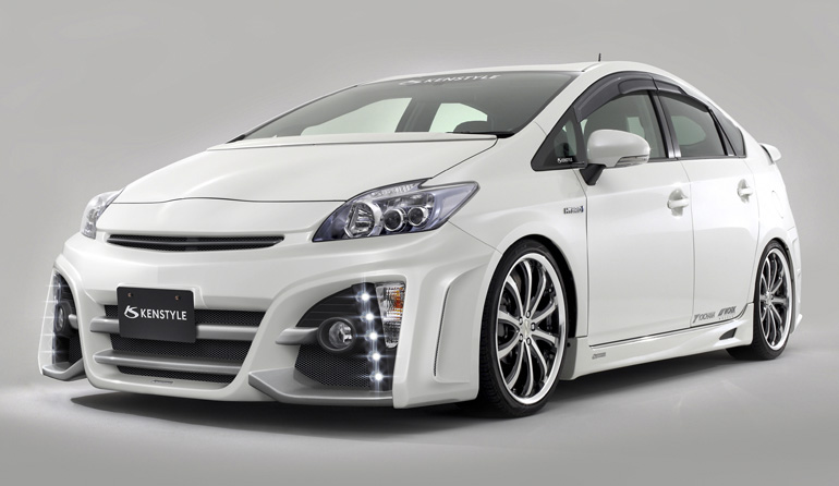 ケンスタイルZVW30後期型プリウス用バンパータイプエアロパーツ ケンスタイルZVW30後期型プリウス用バンパータイプエアロパーツ