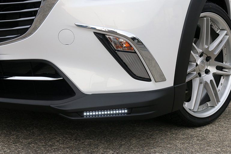 ケンスタイルCX-3LEDフロントコーナーガーニッシュ & フォグランプガーニッシュ ケンスタイルCX-3LEDフロントコーナーガーニッシュ & フォグランプガーニッシュ