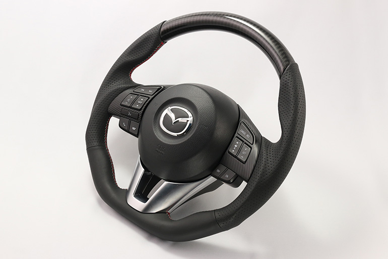 ケンスタイルカーボン/レザーコンビステアリングforアクセラ/デミオ/CX-3/CX-5 ケンスタイルカーボン/レザーコンビステアリングforアクセラ/デミオ/CX-3/CX-5