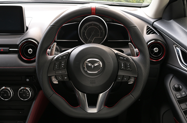 ケンスタイルステアリングオールレザーレッドラインCX-3 ケンスタイルステアリングオールレザーレッドラインCX-3