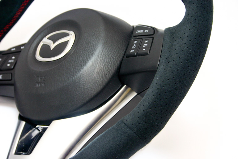 ケンスタイルCX-5用アルカンターラステアリング ケンスタイルCX-5用アルカンターラステアリング